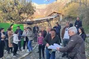 Participants of the event discuss joint approaches to reducing illegal logging in the four protected areas of Korab-Koritnik, Mavrovo, Shar Mountain and Sharri/Šara (OSCE)