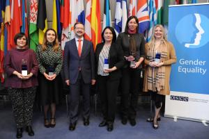 Winners of the OSCE Gender Champions Award recognized for their contribution in advancing gender equality and OSCE Secretary General Thomas Greminger, 12 March 2020, Vienna. (OSCE/Micky Kroell)