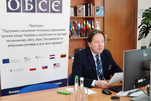 Henrik Villadsen, OSCE Project Co-coordinator in Ukraine, during the Governance board meeting of the OSCE Comprehensive Programme on “Strengthening capacities of Ukrainian authorities in preventing and combating illicit trafficking in weapons, ammunition and explosives in all its aspects”, 14 April 2021. (OSCE/Andrii Dziubenko) Henrik Villadsen, OSCE Project Co-coordinator in Ukraine, during the Governance board meeting of the OSCE Comprehensive Programme on “Strengthening capacities of Ukrainian authorities in preventing and combating illicit trafficking in weapons, ammunition and explosives in all its aspects”, 14 April 2021. (OSCE/Andrii Dziubenko)